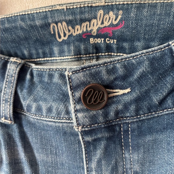 Wrangler | Women's Light Blue Boot Cut Jeans | Size 7 - 8 x36 - Picture 3 of 6
